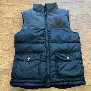 Roots warm vest - size medium 7/8